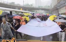 ผู้ประท้วงในฮ่องกงเข้าร่วมการเดินขบวนครั้งใหญ่