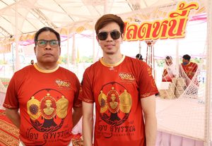 ติ๊งโน๊ต บริจาคเงิน 2 ล้าน สร้างเจดีย์ ป๋อง สุพรรณ ภูมิใจลูกเขย จากนักแข่งรถสู่ผู้สร้างพระ