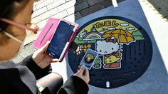 ฝาท่อลาย Hello Kitty ศิลปะบนพื้นถนนของญี่ปุ่น ที่น่ารักจนฉุดไม่อยู่