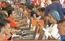 ปชช.ทั่วประเทศแห่ยื่นจองสินเชื่อบ้านล้านหลังวันเดียวทะลุแสนล้าน