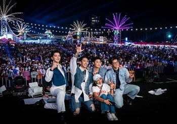 มหกรรมคอนเสิร์ตริมดอยรับลมหนาวสุดชิว “ลูกทุ่งไมค์ทอง” ณ สิงห์ปาร์ค เชียงราย