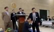 อดีต ผู้สมัคร ส.ส.พลังประชารัฐ กราบเท้า “เสรีพิศุทธ์”