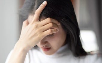 โรคปวดศีรษะไมเกรนคืออะไร? จะรู้ได้ไงว่า ปวดศีรษะธรรมดา หรือปวดศีรษะไมเกรน