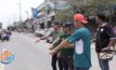 คุมตัวคนร้ายไล่ยิงคู่อริกลางถนน ทำแผนฯ