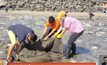 หนุ่มอินเดียเปิดโครงการทำความสะอาดชายหาด