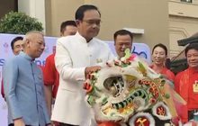 นายกฯร่วมประชาสัมพันธ์เทศกาลตรุษจีน-วิ่งมาราธอน