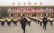คลิปครูใหญ่ชาวจีนนำเต้นยอดวิวทะลุ 67 ล้านครั้ง