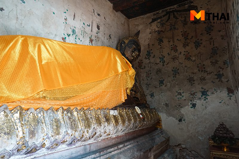 พระนอนตะแคงซ้าย