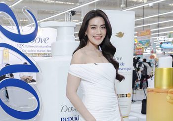Dove ควง คิมเบอร์ลี่ แชร์ทริกฟื้นผมสตรองขั้นสุด เผยลุคผมสวยสะกดทุกสายตาในงาน Dove Reborn Stronger Moment ณ ห้างโลตัส พระราม 4