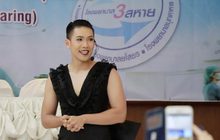 อาจารย์หมอแต่งคอสเพลย์หญิง บรรยายวิชาการ