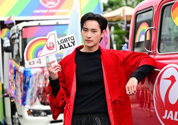 เจแปนแอร์ไลน์ เนรมิตขบวนไพรด์พาเหรดสุดอลังการ “Journey on the Rainbow Sky” ฉลองถนนสีรุ้งแห่งความเท่าเทียมใจกลางกรุงเทพฯ ในงาน “LOVE PRIDE PARADE BANGKOK 2025”