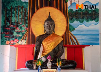 กราบหลวงพ่อดำศักดิ์สิทธิ์ อายุกว่า 800 ปี วัดลาวทอง จังหวัดสุพรรณบุรี