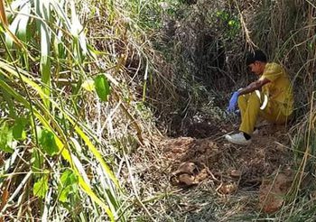 สลด! ฆ่าฝังดินเด็กชายวัย 9 ขวบ หมกป่าเชิงเขาคาชุดนักเรียน