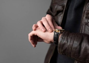 4 ไอเดียแมตช์ลุคด้วยนาฬิกา Cartier Tank