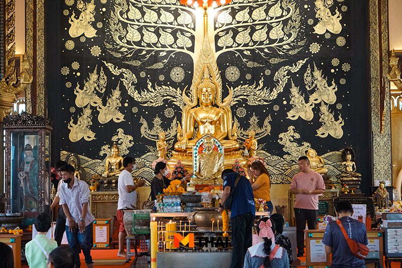 พระพุทธชินราชจำลอง