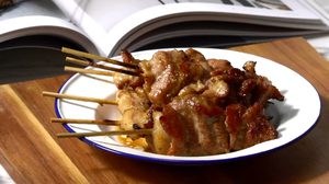 สูตร หมูปิ้งกะทิ มีความนุ่ม หอม ละมุนลิ้น