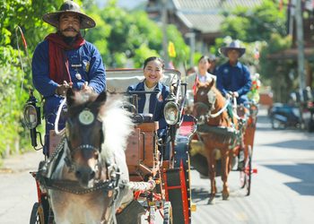 “รมว.ปุ๋ง” ขึ้นเหนือชวนนักท่องเที่ยวแอ่วลำปาง – ลำพูน ยกย่องชุมชนคุณธรรมฯ ท่ามะโอ – วัดพระธาตุลำปางหลวง ต้นแบบท่องเที่ยวทางวัฒนธรรมเมืองรถม้า