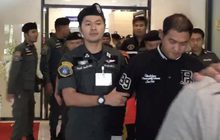 ฝากขังผู้ต้องหาลอบค้าอาวุธทางไปรษณีย์