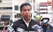 “ชัชชาติ” ลงพื้นที่ถนนทรุด หลังเทคอนกรีต 1,500 ตัน