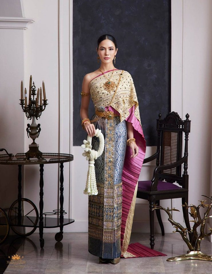 ชุดไทยจักรพรรดิ