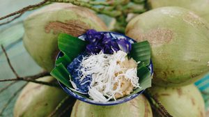 ‘ดีแทคเน็ตทำกิน’ ช่วยต่อลมหายใจ คนไทยยุคโควิด-19 ‘ข้าวเหนียวหน้าควายลุย’ ขนมไทยชื่อแปลกโกออนไลน์ สร้างโอกาสทำตลาดของชาวบ้าน อ.สรรคบุรี สู้ความจน