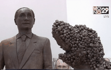 ประติมากรรมช็อกโกแลต “ปูติน”