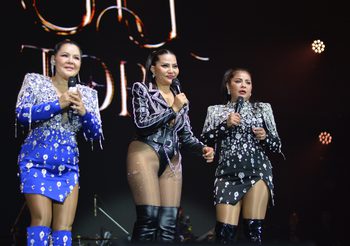 “สามตัวบน คอนเสิร์ต” ทำถึงทุกโมเมนต์ ‘ร้องสุดเสียง เถียงสุดซอย’ สมศักดิ์ศรีคอนเสิร์ตทิ้งทวน 3 ตัวแม่ “ตั๊ก – สุนารี – ฮาย”