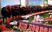 ชาวเกาหลีเหนือแห่ชมงานนิทรรศการดอกไม้ในเปียงยาง