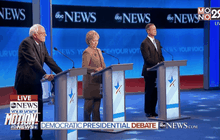 โต้อภิปรายชิงตัวแทนพรรคเดโมแครตของสหรัฐฯ