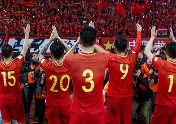 “นักเตะโอนสัญชาติ” ทางลัดไป ฟุตบอลโลก ของ ทีมชาติจีน