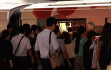 บทเรียนบีทีเอส…คนกรุงป่วน