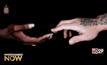 คนวงการดนตรีจับมือร้องเพลง Hands แก่เหยื่อออร์แลนโด