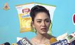 “ใหม่ ดาวิกา” ตกใจ! ชายแปลกหน้าเข้าประชิดตัวกลางอีเว้นท์