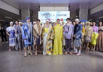 Soft Power แฟชั่นชุดสวยคล่องตัวด้วยผ้าไทยสุดสตรอง ในสถานีรถไฟฟ้า MRT ความต่างที่เข้ากันเกินคาด