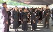 ประชาชนหลั่งไหลเข้าสักการะพระบรมศพเนืองแน่น