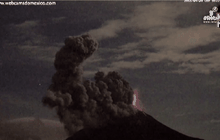 ภูเขาไฟโกลิมาในเม็กซิโกปะทุ 2 ครั้ง