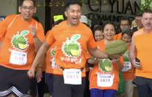 สิงคโปร์จัดการแข่งขันวิ่งทุเรียน