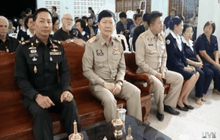 ผู้ว่าฯจ.ประจวบฯมอบเงินเยียวยาญาติผู้เสียชีวิต