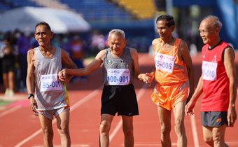 คุณตาสว่าง วัย 102 ปี ประเดิม 2 ทองกรีฑา “ไทยแลนด์ โอเพ่น มาสเตอร์เกมส์”