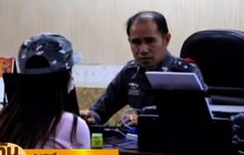 ตร.ชลบุรี ล่าแก๊งลวงหญิงสาวขึ้นรถตู้