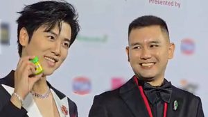 โซเชียลสะเทือน! ซอฟท์พาวเวอร์ไทยแรงไกล พระเอกดังซีรีส์จีน เสิร์ฟยาดมหนุมานหอมชื่นใจ สูดกลางวงสื่อฯ