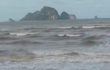 ผู้ว่าฯ ภูเก็ตสั่งเตรียมพร้อมทุกด้านรับมือพายุ “อำพัน”