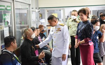 “บิ๊กโก๊ะ” ตรวจเยี่ยมจุดบริการทหารผ่านศึก พร้อมจัดชุดตรวจสุขภาพ ตัดผม ทำฟัน ฟรี