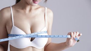 ศัลยกรรมหน้าอก เจ็บเหมือนรถสิบล้อทับจริงหรือ?!? รู้สักนิดก่อนคิดอัพไซส์