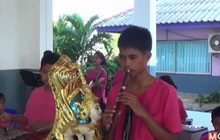 โรงเรียนดังอ่างทอง นำดนตรีไทยประยุกต์สากล สร้างรายได้