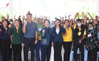 4 กระทรวงหลักจับมือจัดกิจกรรมฝึกอบรมเชิงปฏิบัติการสร้างโอกาสพัฒนาอาชีพสู่เศรษฐกิจชุมชน ให้คนในชุมชนเขตบางกะปิ เล็งขยายผลจัดตามชุมชนทั่วประเทศ