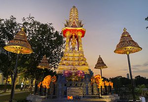 ฮาวทู ขอพรการเรียน การงานให้รุ่งเรือง จาก พระสุรัสวดี ศูนย์สิริกิติ์