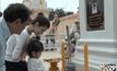 ครอบครัวสหวงษ์ ร่วมทำบุญ-ซ่อมเจดีย์อัฐิ “ปอ ทฤษฎี”