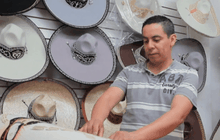 เม็กซิโกประดิษฐ์หมวกเตรียมถวายโป๊บฟรานซิส