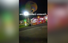 ระทึก! พายุซัดบอลลูนปลิว ทำ 3 พ่อแม่ลูกร่วงหลังคา